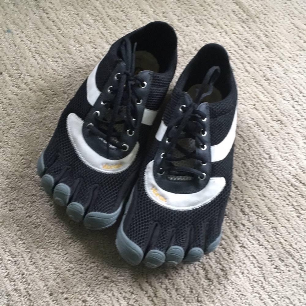 Men’s vibram five finger shoes